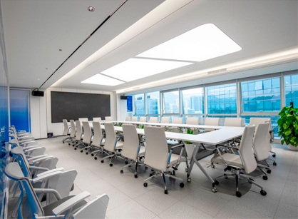 科技與理性共存的辦公室裝修設計空間是怎樣的——年年卡網(wǎng)絡科技